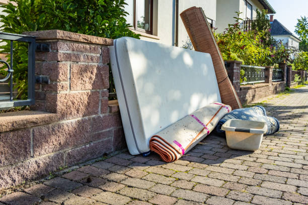 Best Yard Cleanup Services  in Stockton, KS